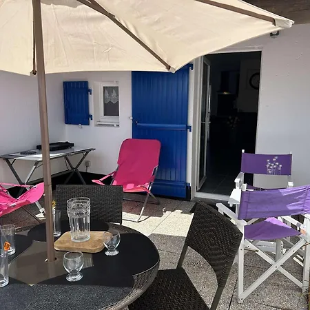 Сasa de vacaciones Maison rénovée 2 chambres, près mer, séjour TV - FR-1-224A-79