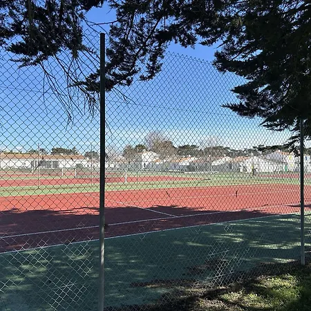 Сasa de vacaciones Maison rénovée 2 chambres, près mer, séjour TV - FR-1-224A-79